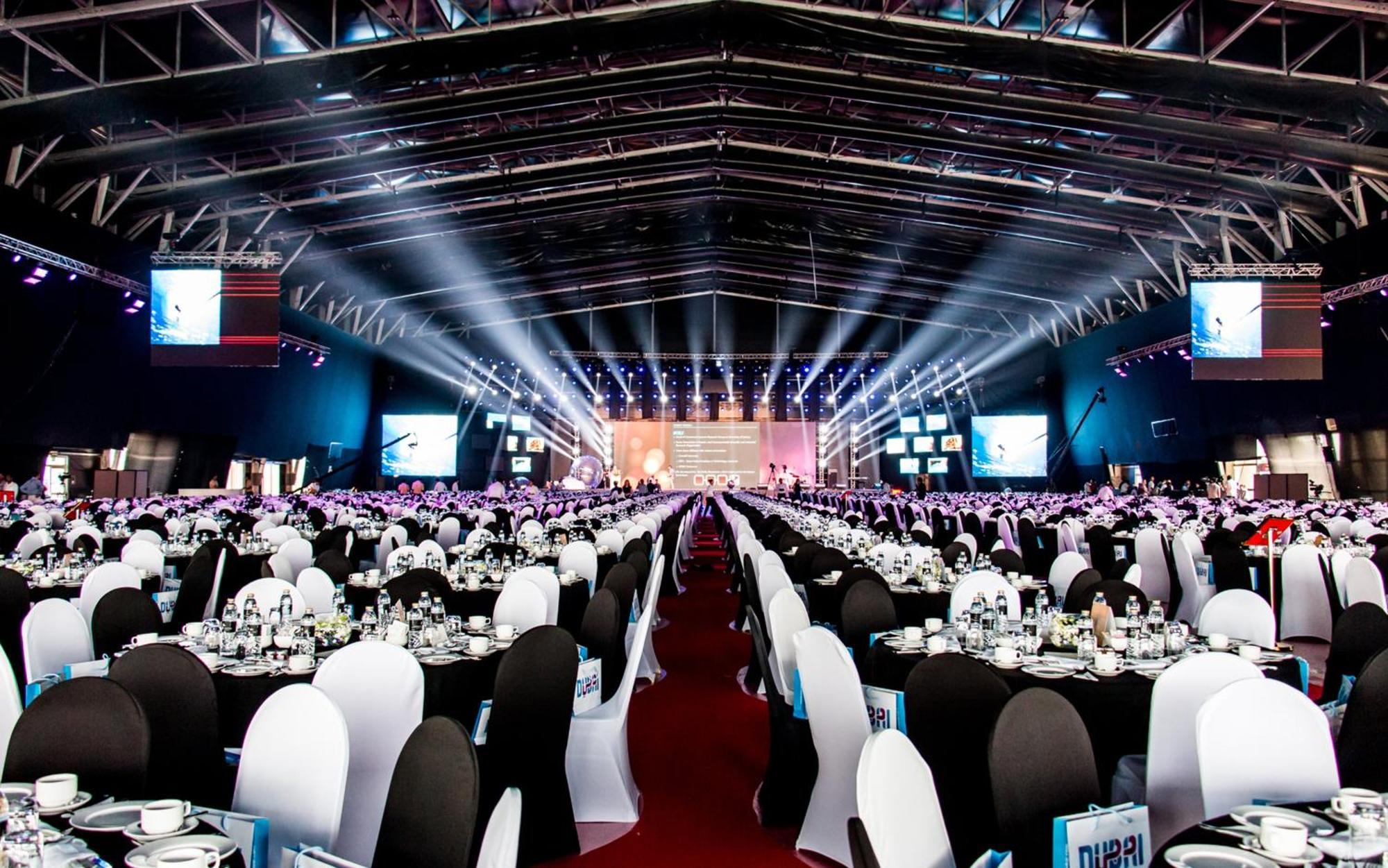 Intercontinental Dubai Festival City By Ihg Exteriör bild The 2011 World Business Conclave